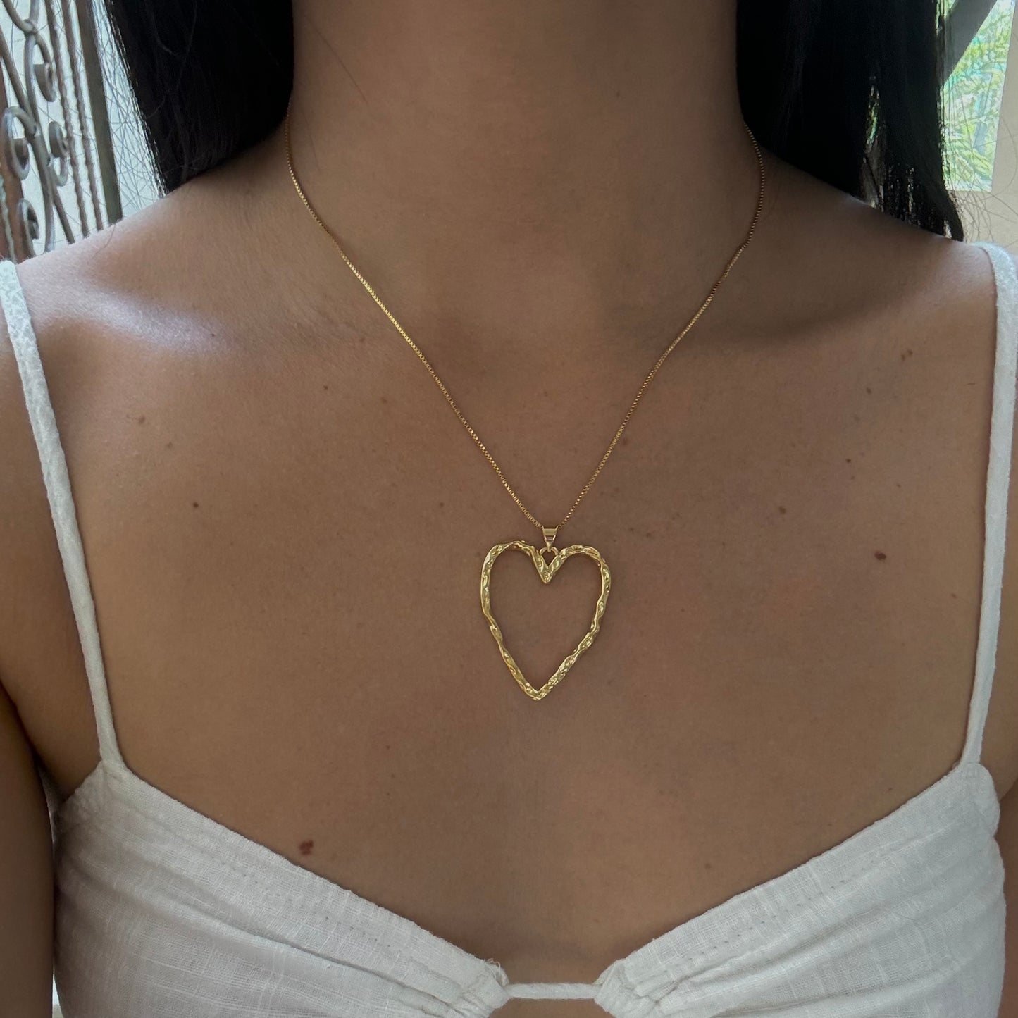 Collar de corazón grande