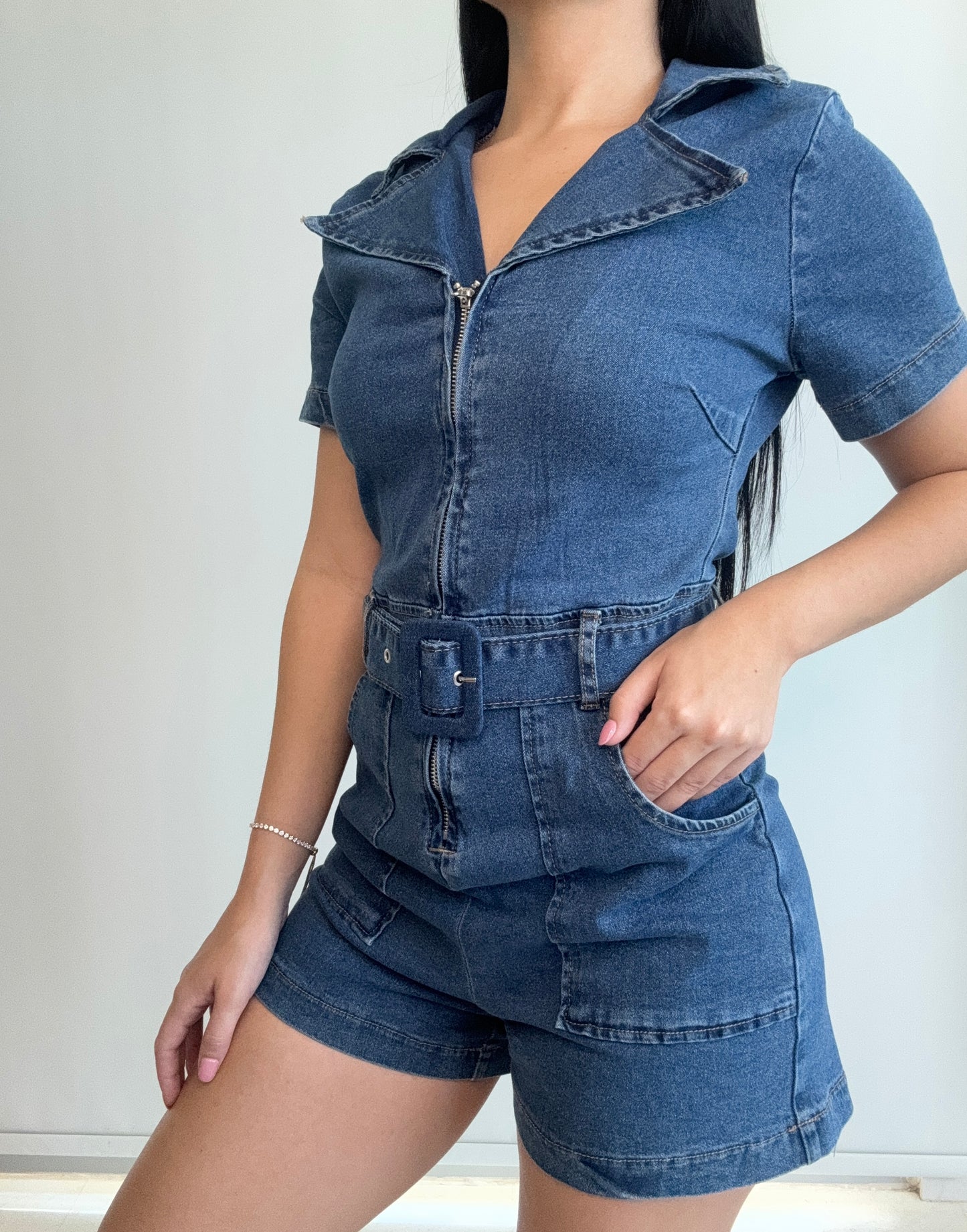 Mono vaquero con el mensaje "Más tiempo para brillar"